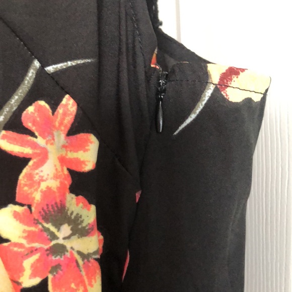 Floral Maxi Dress - Picture 7 of 8